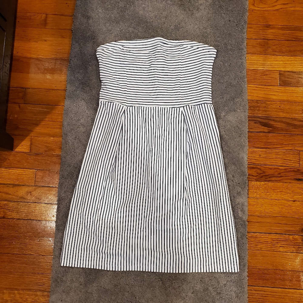 Old Navy strapless blue/white mini dress